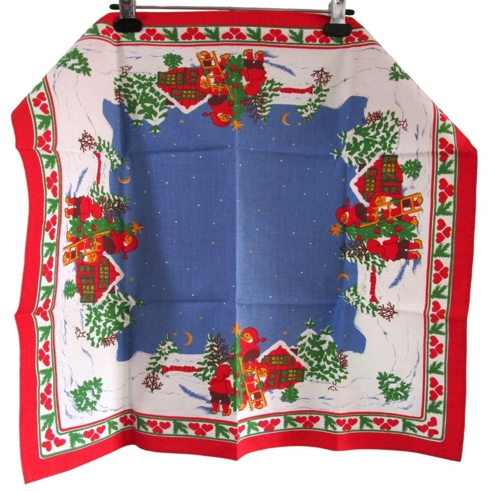 Jultomten Nisse Decorating Cottage Vintage Christmas Dinner Napkin Unmarked GUC
